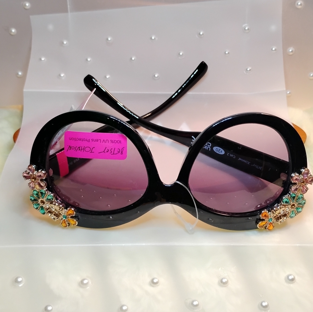 Betsey Johnson Chic Garden Party Round Oversized Black Sunglasses